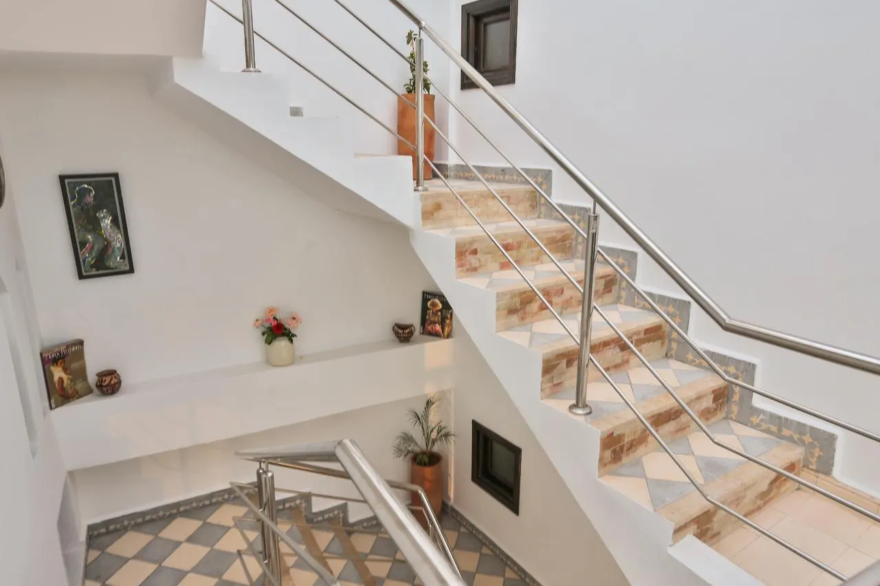 ***  Riad Diamant Blanc Essaouira Morocco