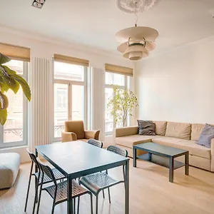  Appartement The Bright Stone Lodge. Heart Of Belgique